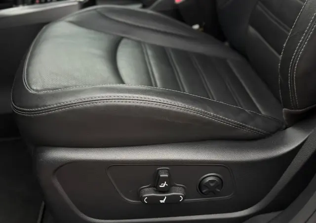 SSANGYONG/KGM Tivoli 1.5 T-GDI 2WD Automatik Sapphire