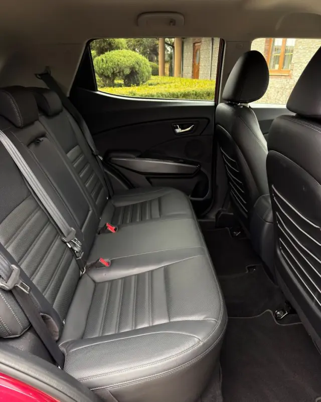 SSANGYONG/KGM Tivoli 1.5 T-GDI 2WD Automatik Sapphire