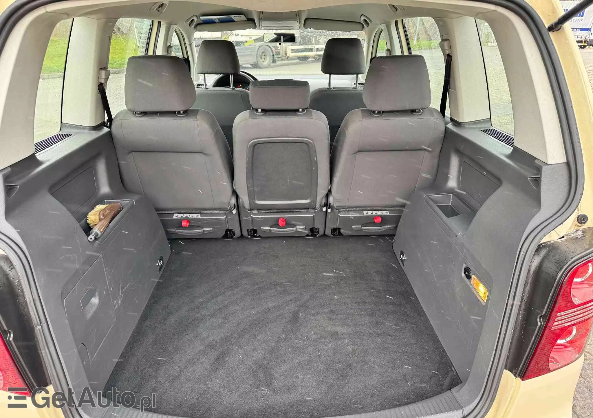 VOLKSWAGEN Touran 1.9 TDI Conceptline