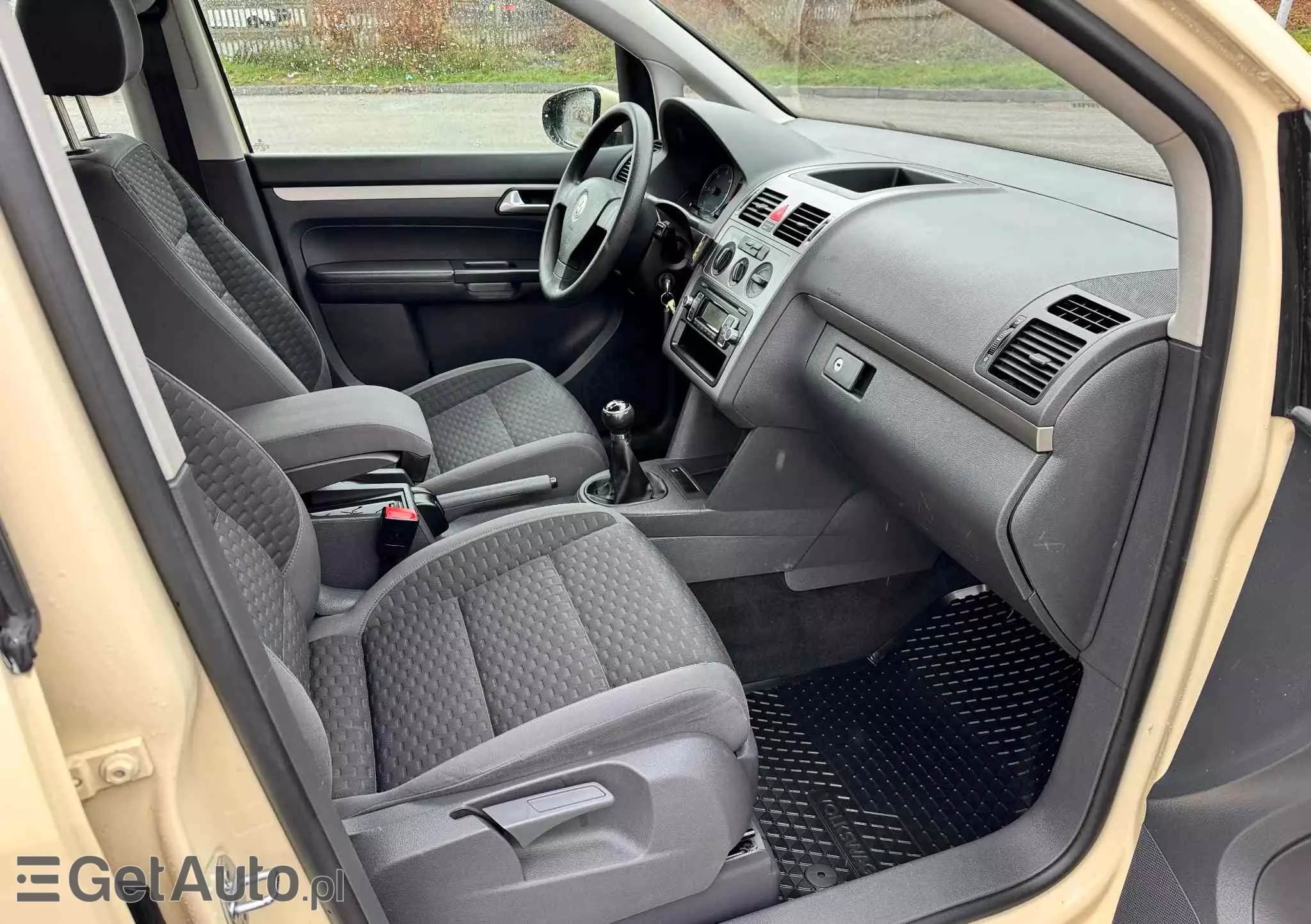 VOLKSWAGEN Touran 1.9 TDI Conceptline