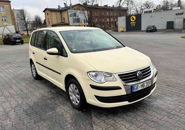 VOLKSWAGEN Touran 1.9 TDI Conceptline