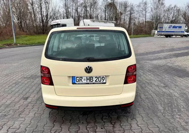 VOLKSWAGEN Touran 1.9 TDI Conceptline
