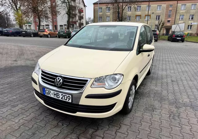 VOLKSWAGEN Touran 1.9 TDI Conceptline