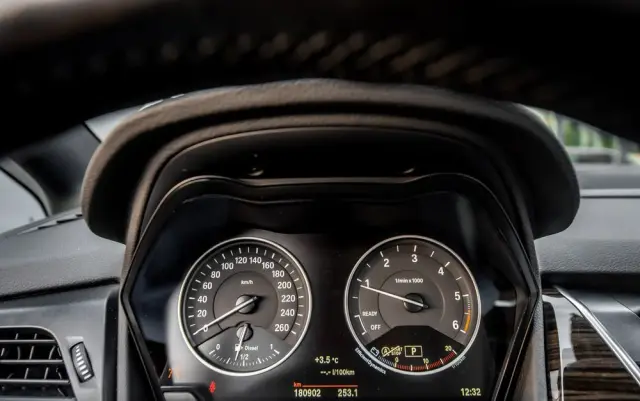 BMW Seria 2 220d GT xDrive M Sport