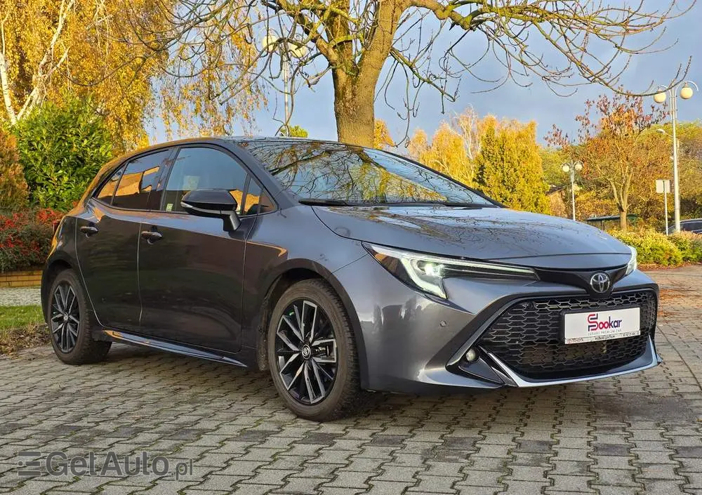 TOYOTA Corolla 1.8 Hybrid GR Sport