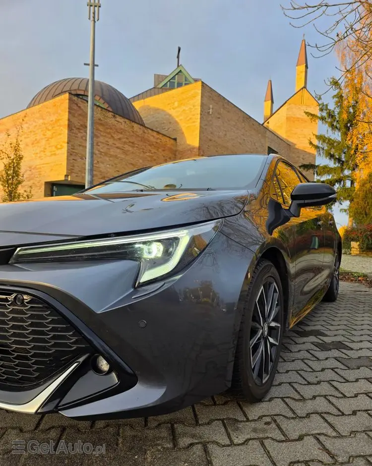 TOYOTA Corolla 1.8 Hybrid GR Sport