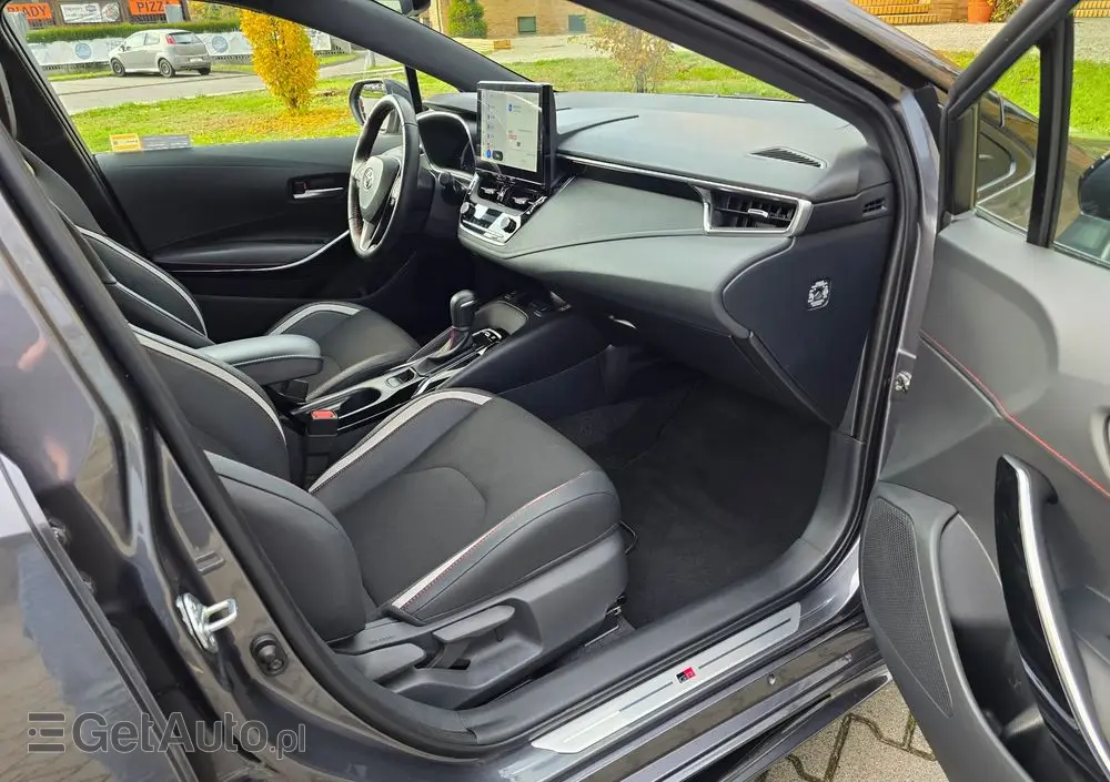 TOYOTA Corolla 1.8 Hybrid GR Sport