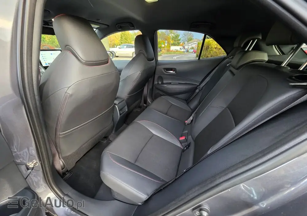 TOYOTA Corolla 1.8 Hybrid GR Sport