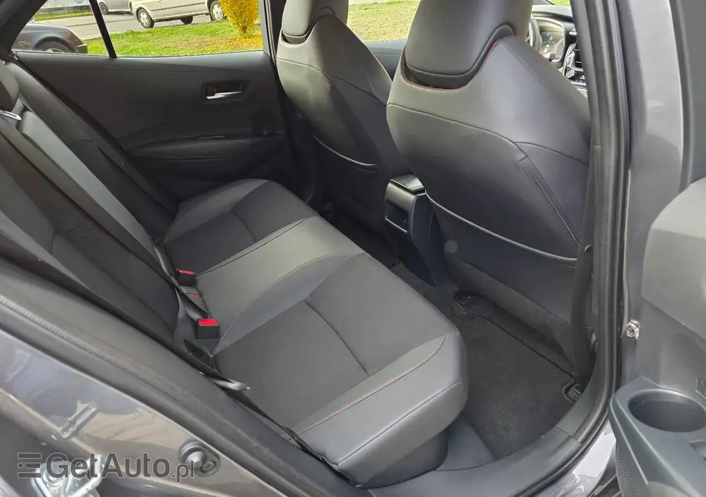 TOYOTA Corolla 1.8 Hybrid GR Sport