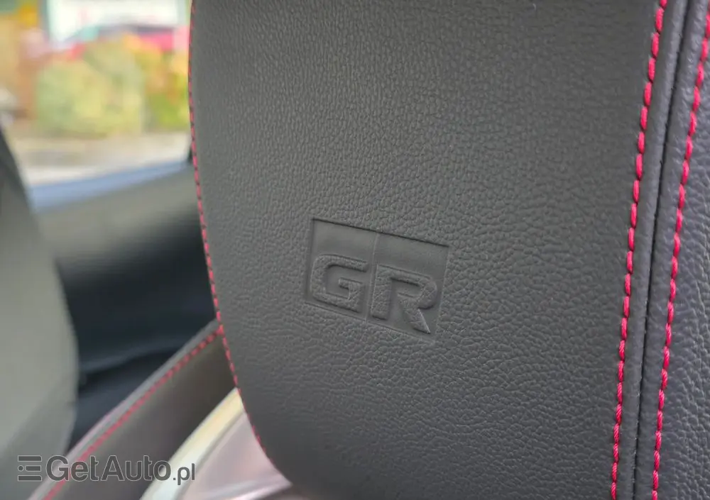 TOYOTA Corolla 1.8 Hybrid GR Sport