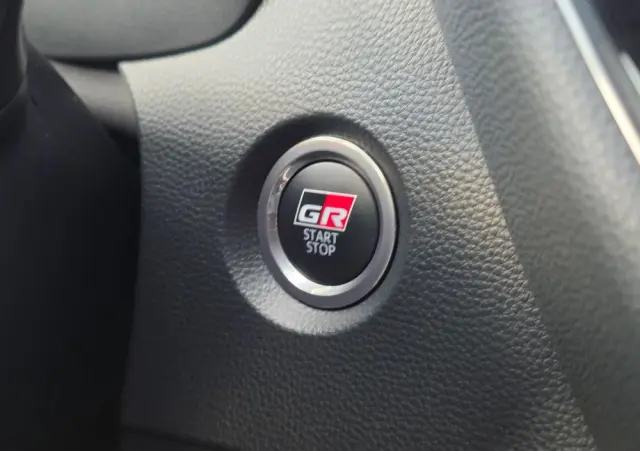 TOYOTA Corolla 1.8 Hybrid GR Sport