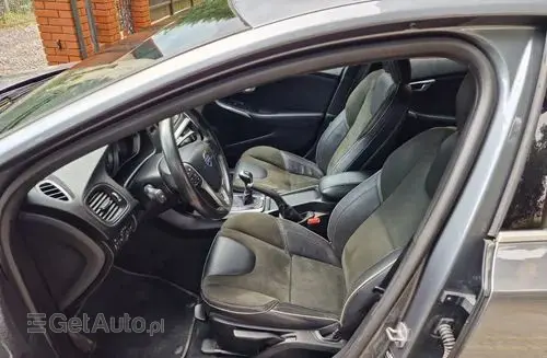 VOLVO V40 Kinetic Getr