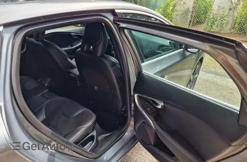 VOLVO V40 Kinetic Getr