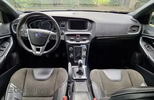 VOLVO V40 Kinetic Getr