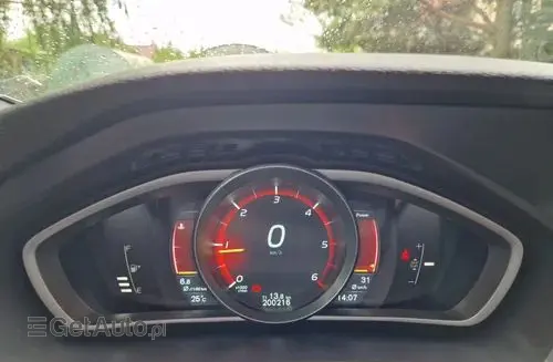 VOLVO V40 Kinetic Getr