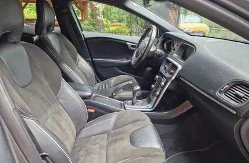 VOLVO V40 Kinetic Getr