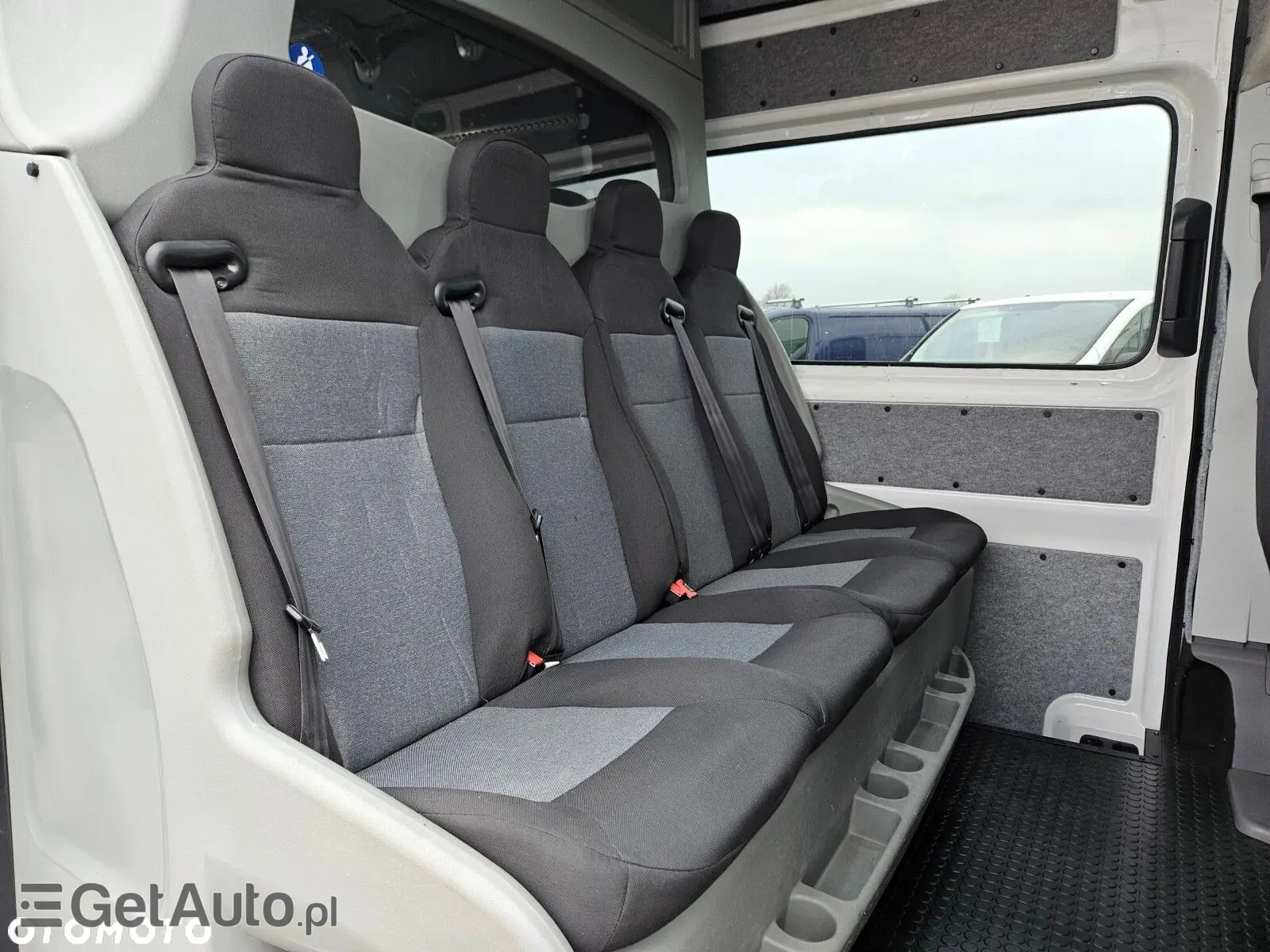 VOLKSWAGEN Crafter L