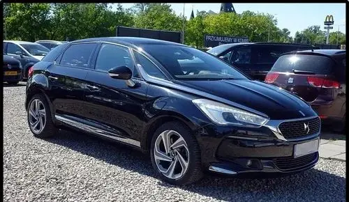 DS 5 