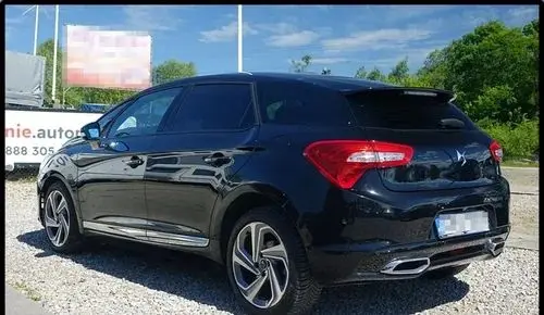 DS 5 