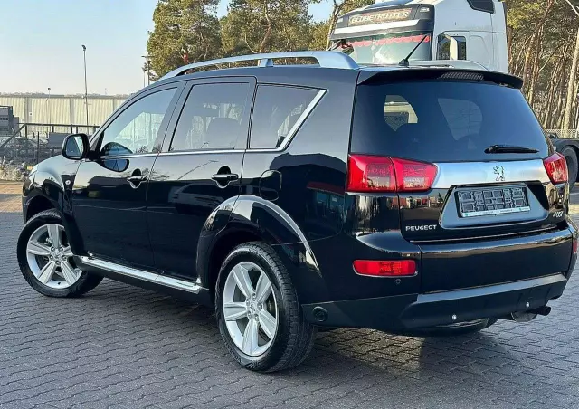 PEUGEOT 4007 