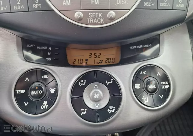 TOYOTA RAV4 2.0 4x4 Team