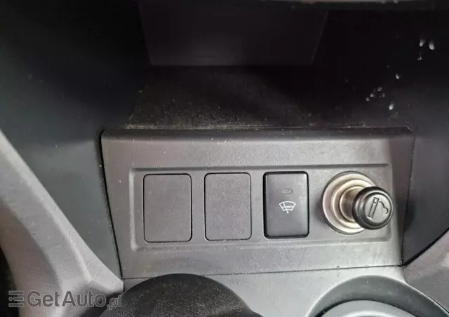 TOYOTA RAV4 2.0 4x4 Team