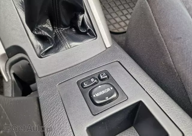 TOYOTA RAV4 2.0 4x4 Team