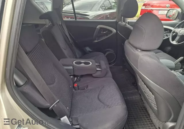 TOYOTA RAV4 2.0 4x4 Team