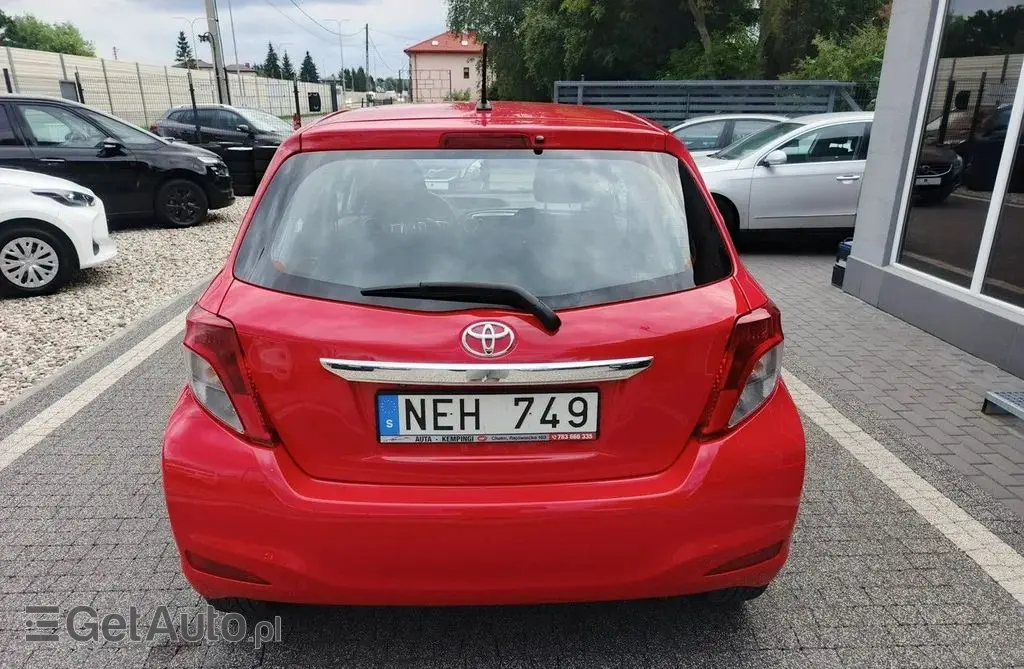 TOYOTA Yaris 
