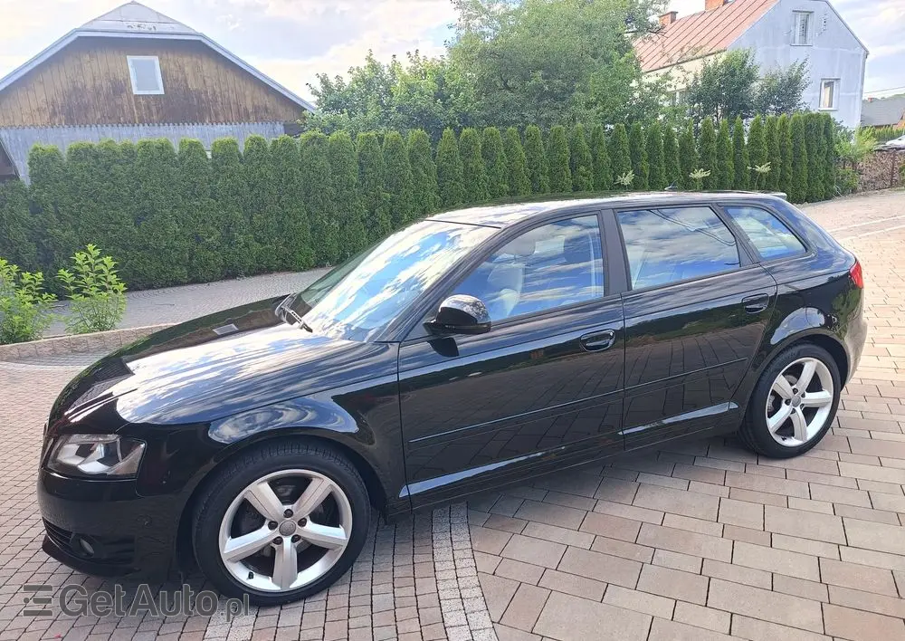 AUDI A3 Sportback 
