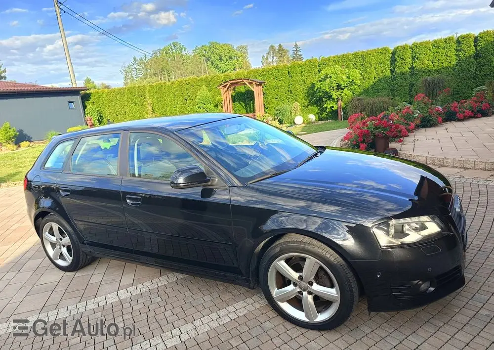 AUDI A3 Sportback 