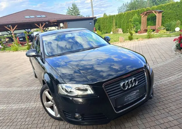 AUDI A3 Sportback 