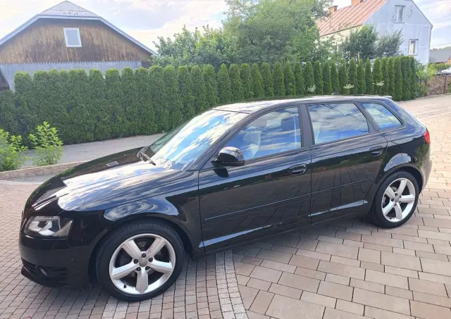 AUDI A3 Sportback 
