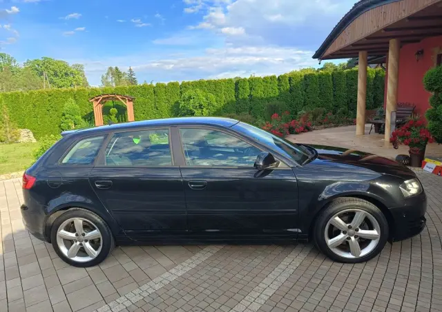 AUDI A3 Sportback 
