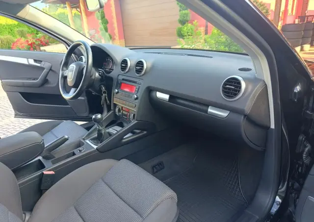 AUDI A3 Sportback 