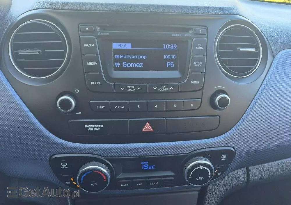 HYUNDAI I10 1.0 Fifa World Cup Edition