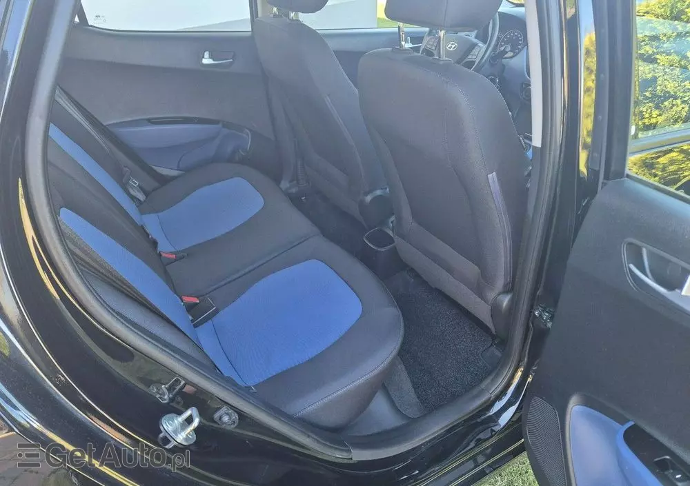 HYUNDAI I10 1.0 Fifa World Cup Edition