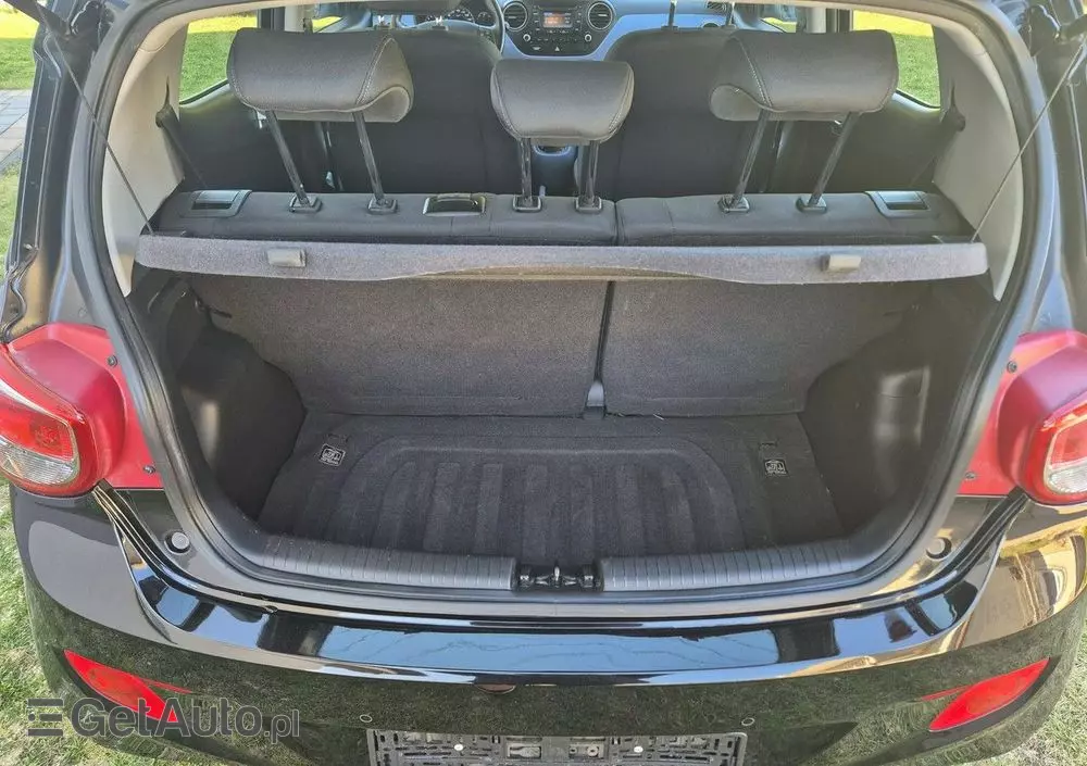 HYUNDAI I10 1.0 Fifa World Cup Edition