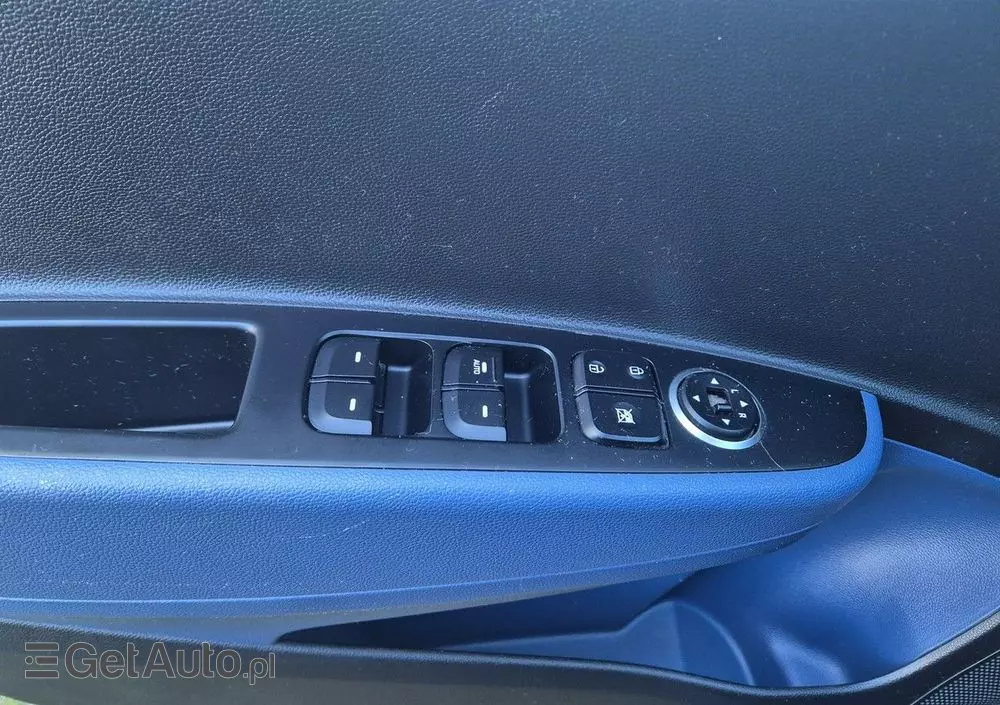 HYUNDAI I10 1.0 Fifa World Cup Edition