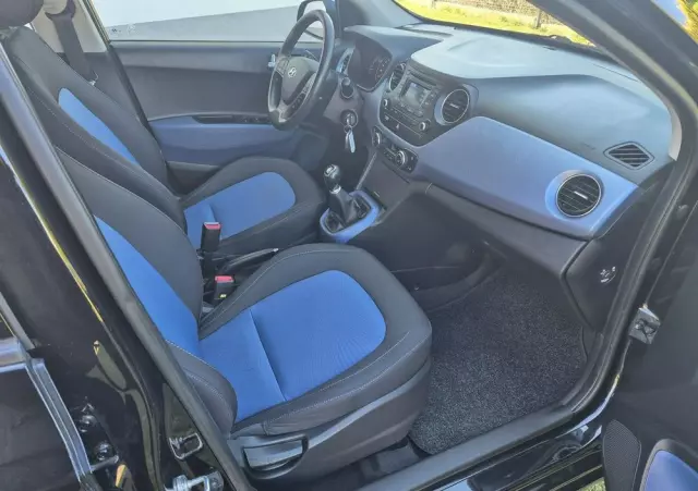 HYUNDAI I10 1.0 Fifa World Cup Edition