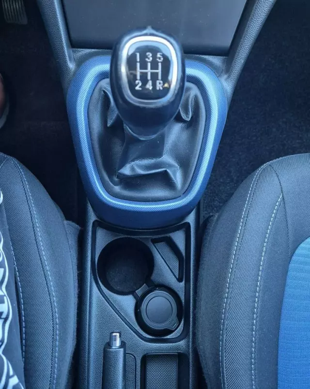 HYUNDAI I10 1.0 Fifa World Cup Edition