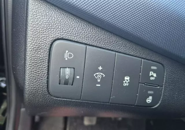 HYUNDAI I10 1.0 Fifa World Cup Edition