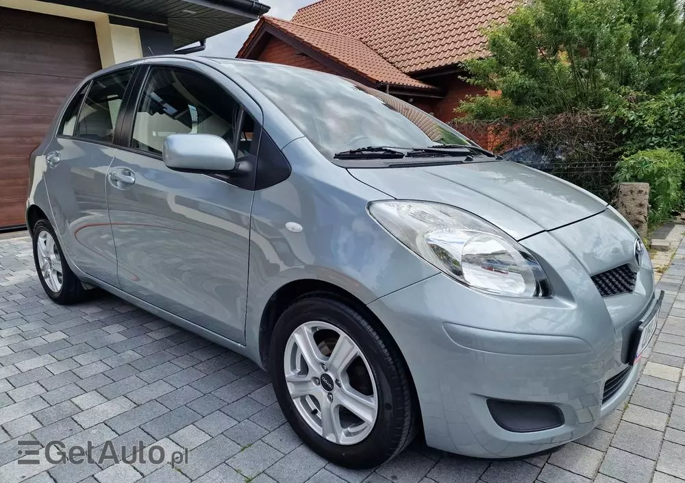 TOYOTA Yaris 1.33 VVT-i Sol