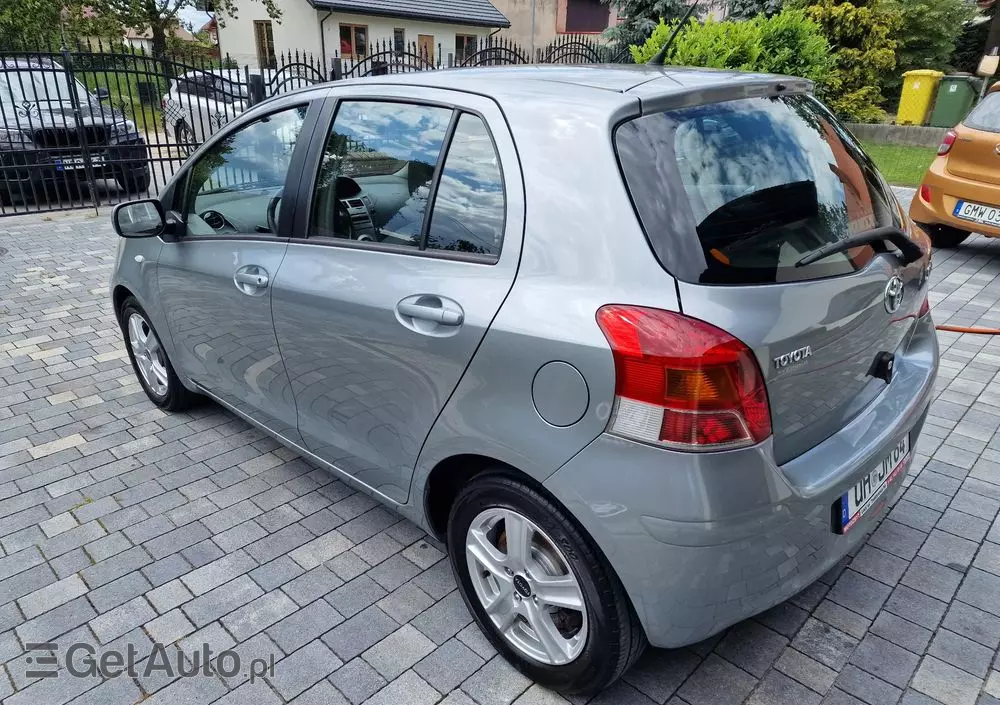 TOYOTA Yaris 1.33 VVT-i Sol