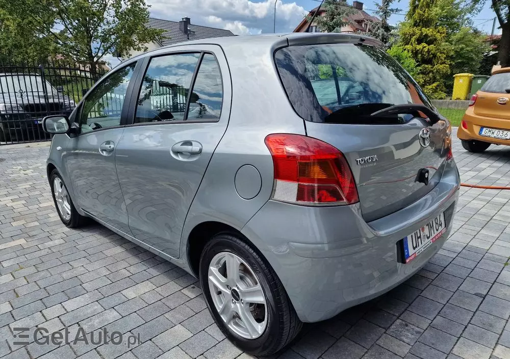 TOYOTA Yaris 1.33 VVT-i Sol