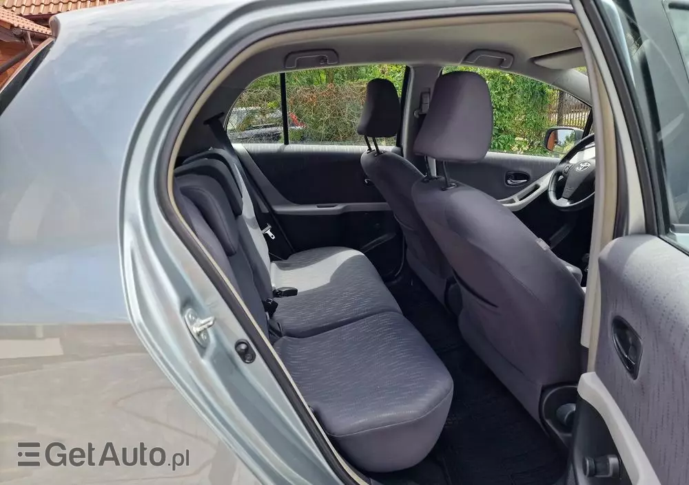 TOYOTA Yaris 1.33 VVT-i Sol