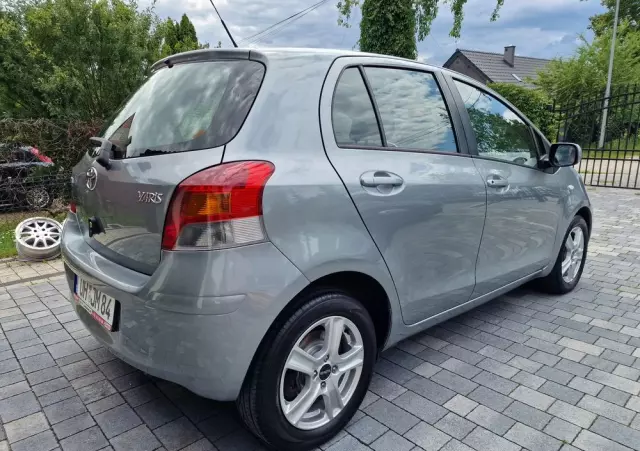 TOYOTA Yaris 1.33 VVT-i Sol