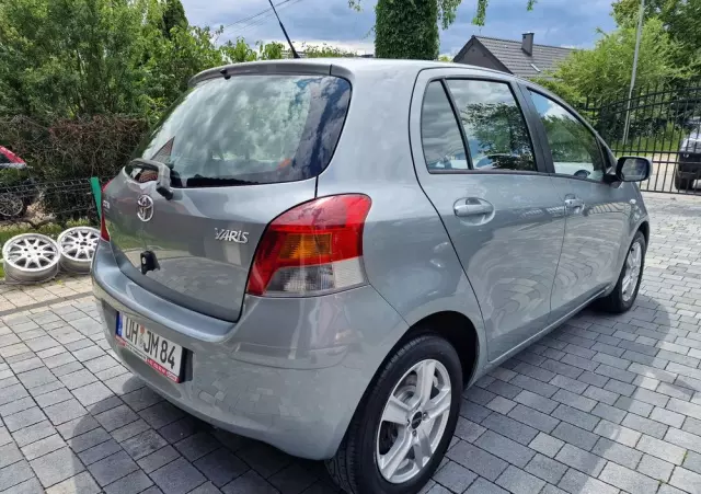 TOYOTA Yaris 1.33 VVT-i Sol