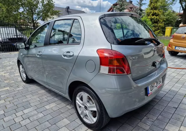 TOYOTA Yaris 1.33 VVT-i Sol