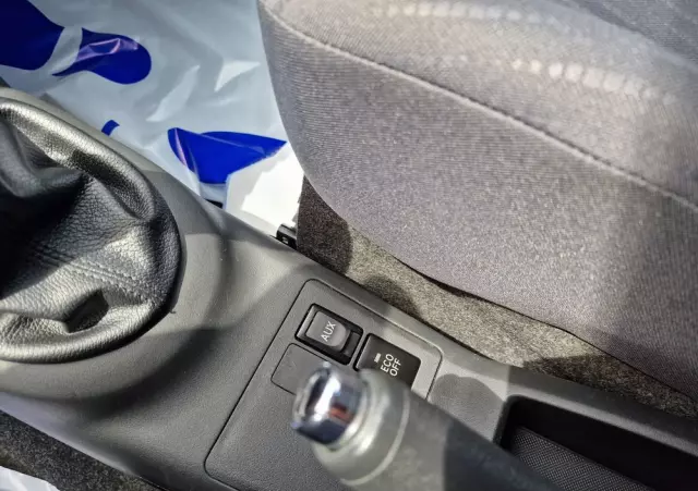 TOYOTA Yaris 1.33 VVT-i Sol